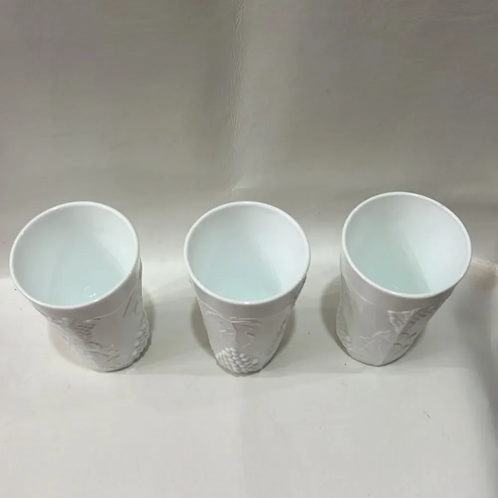 Indiana White Milk Glass Drinking 16 Ounces Glasses Tumblers Raised Grape Leaves